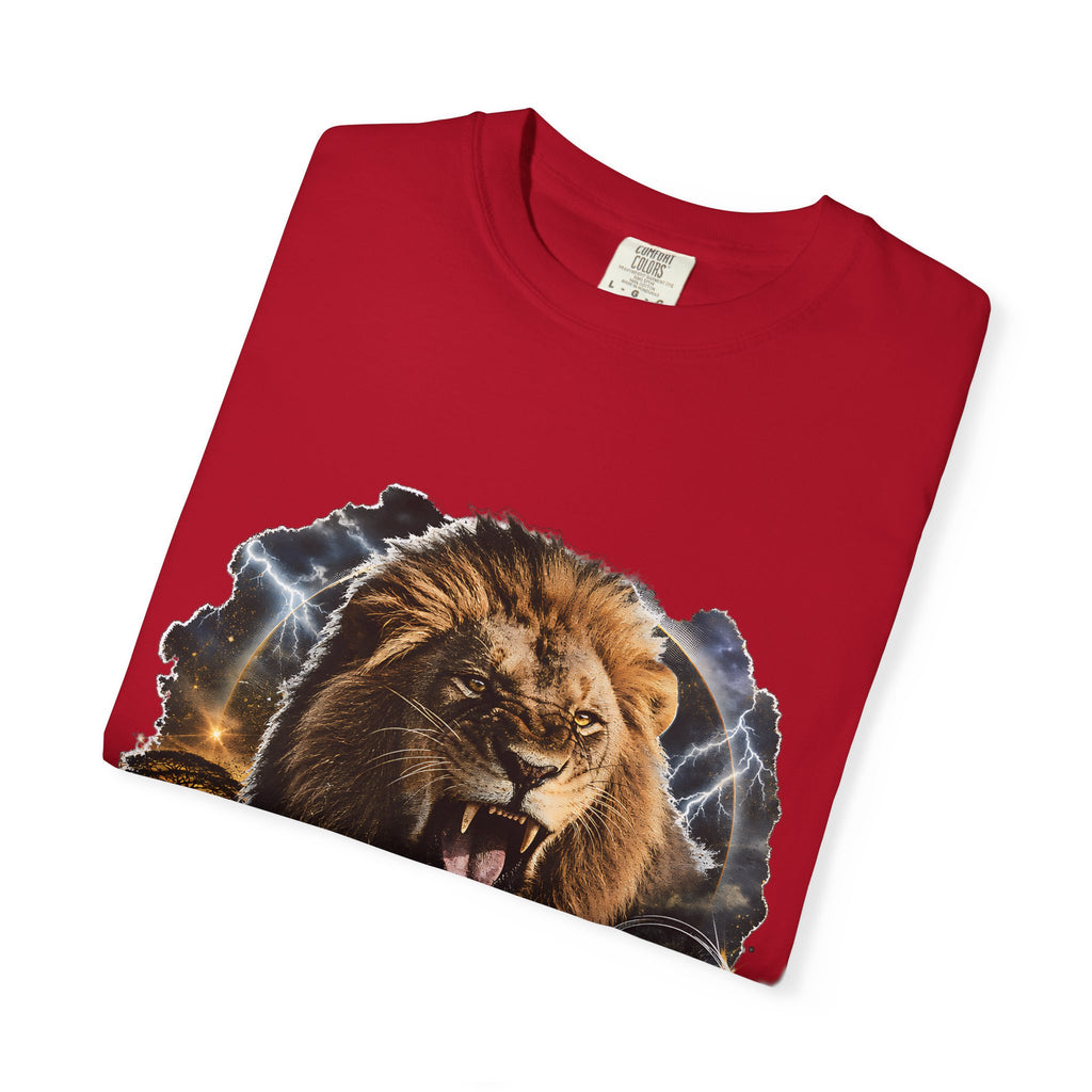 Roaring Lion Born Fearless T-Shirt | Graphic Wildlife Tee
